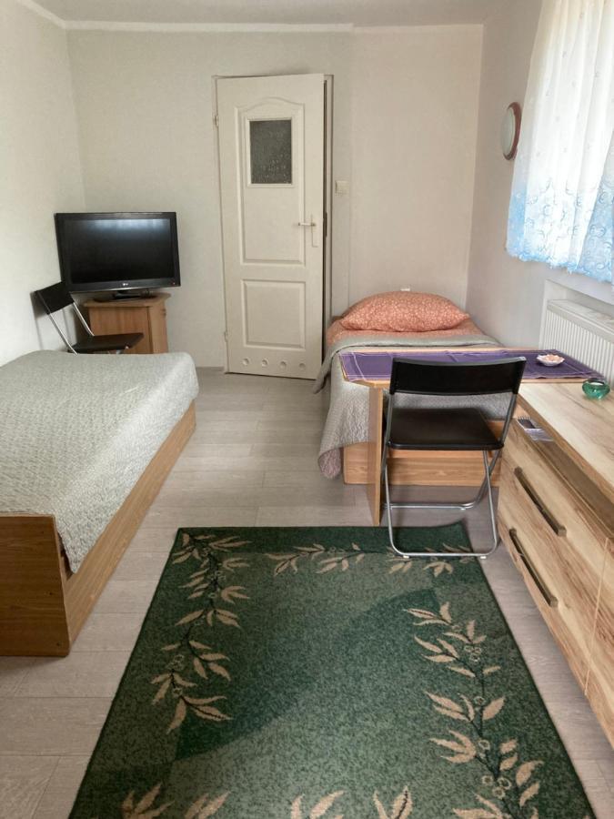 Pokoje Przy Warszawskiej Połczyn-Zdrój Bagian luar foto