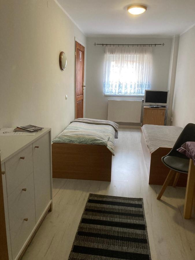 Pokoje Przy Warszawskiej Połczyn-Zdrój Bagian luar foto